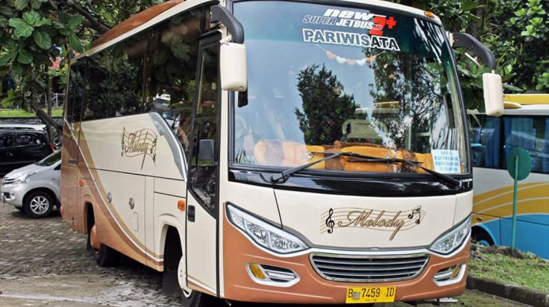 sewa bus pariwisata